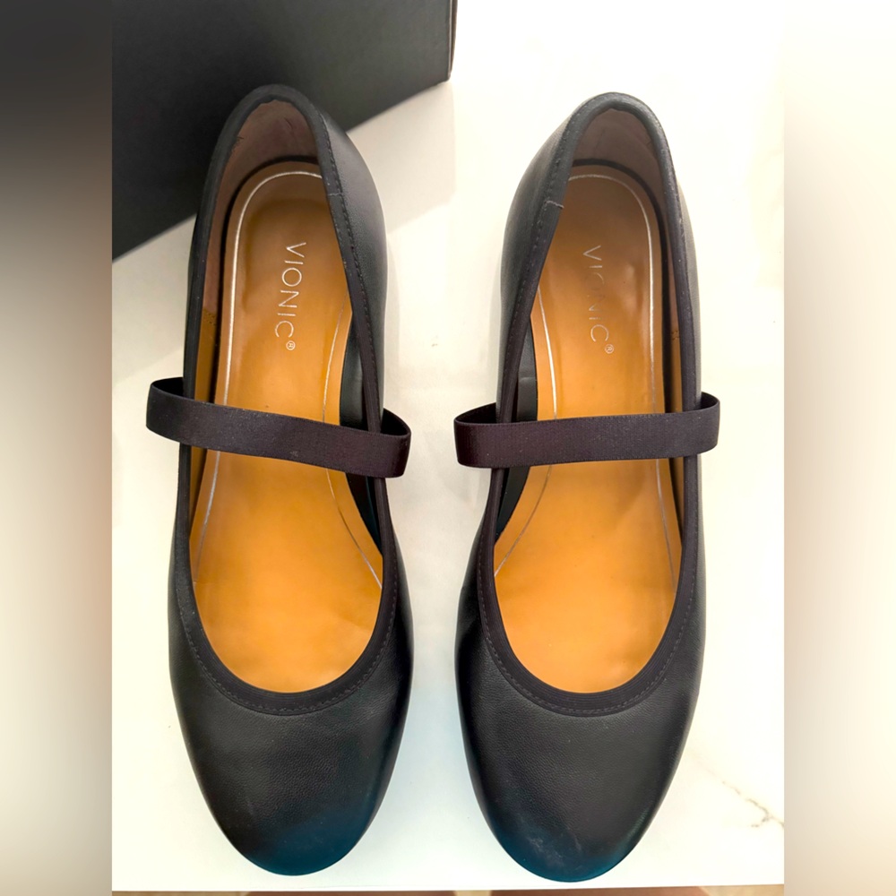 Vionic Joseline black leather, 8.5 M, I6605L1001, orthotic flats, women work